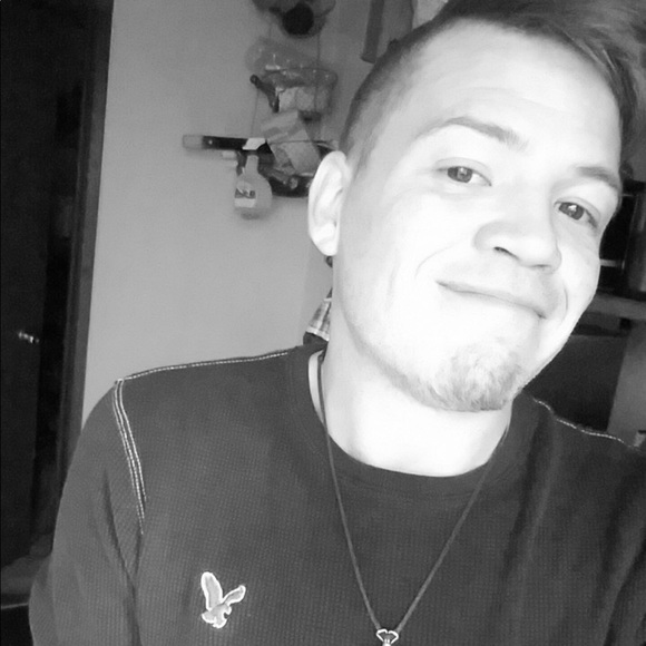 Meet your Posher, Joshua - Picture 1 of 1